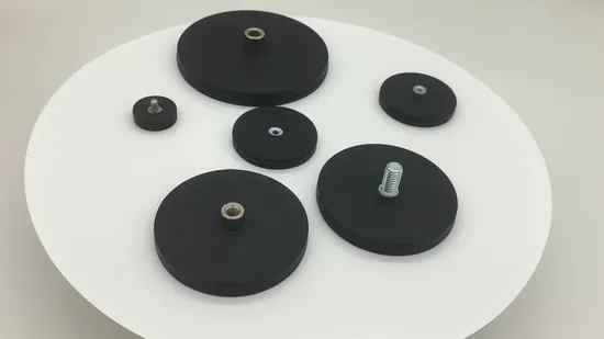 Магнит NdFeB с резиновым покрытием и винтовой резьбой.